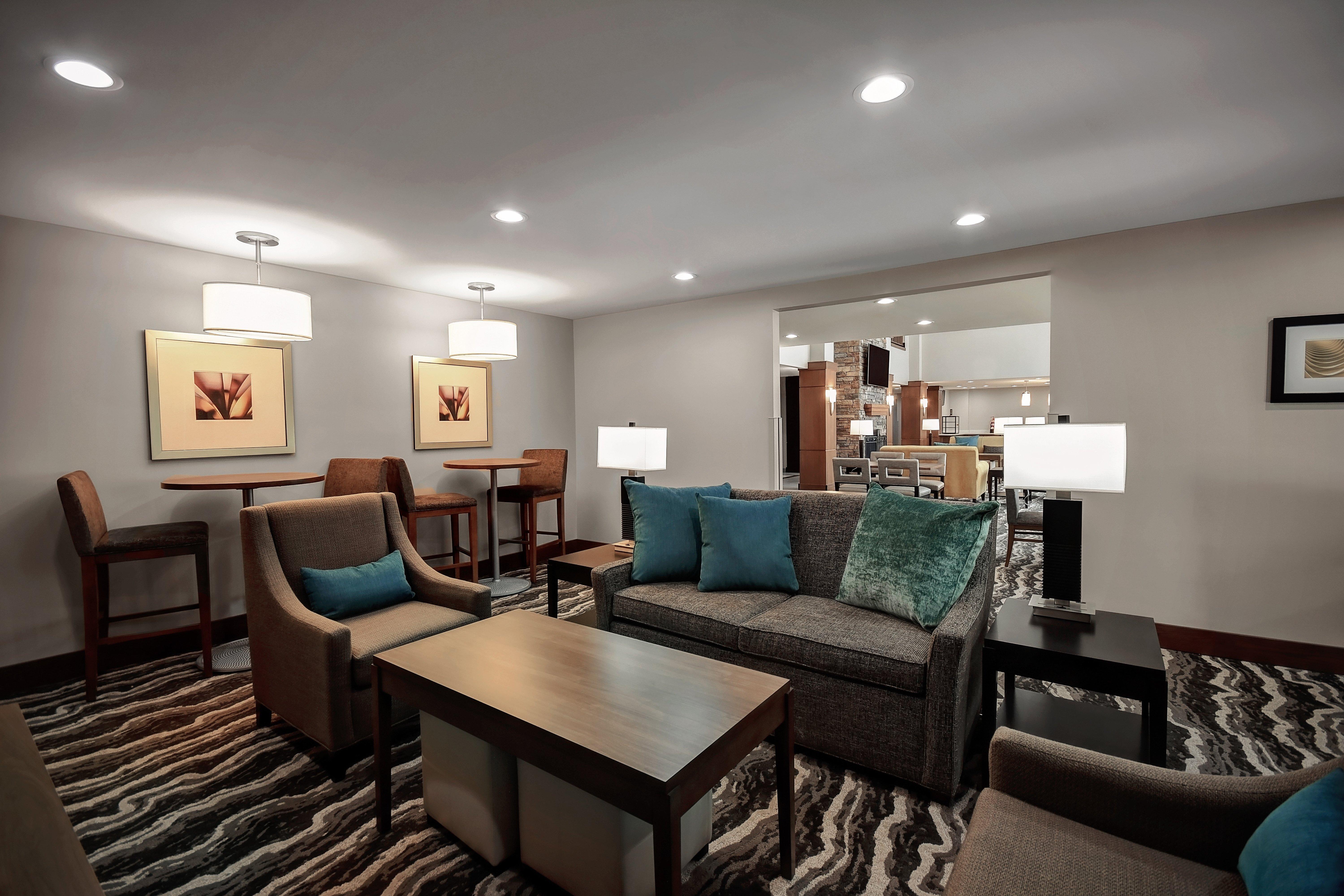 Staybridge Suites - Holland By Ihg Luaran gambar