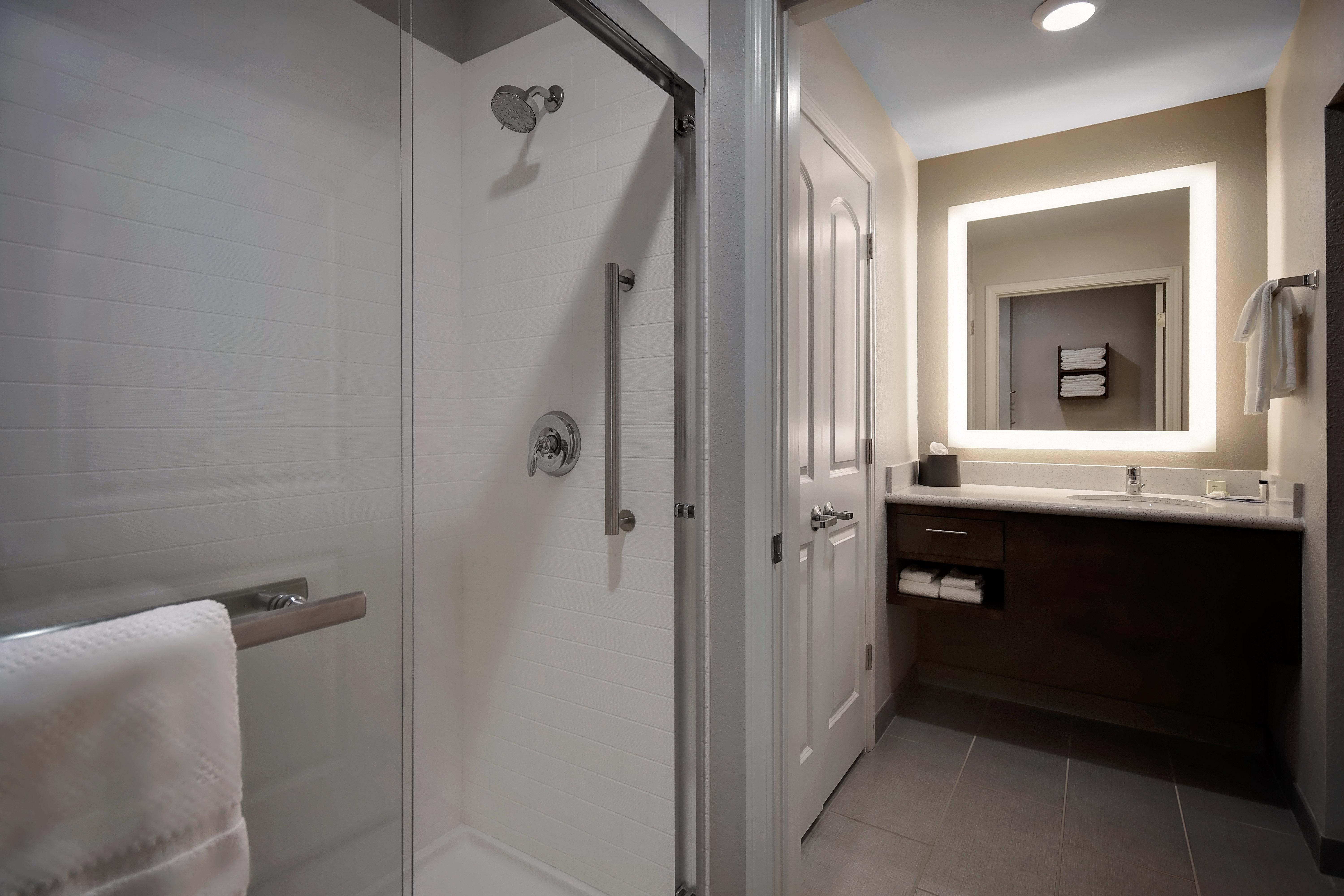 Staybridge Suites - Holland By Ihg Luaran gambar
