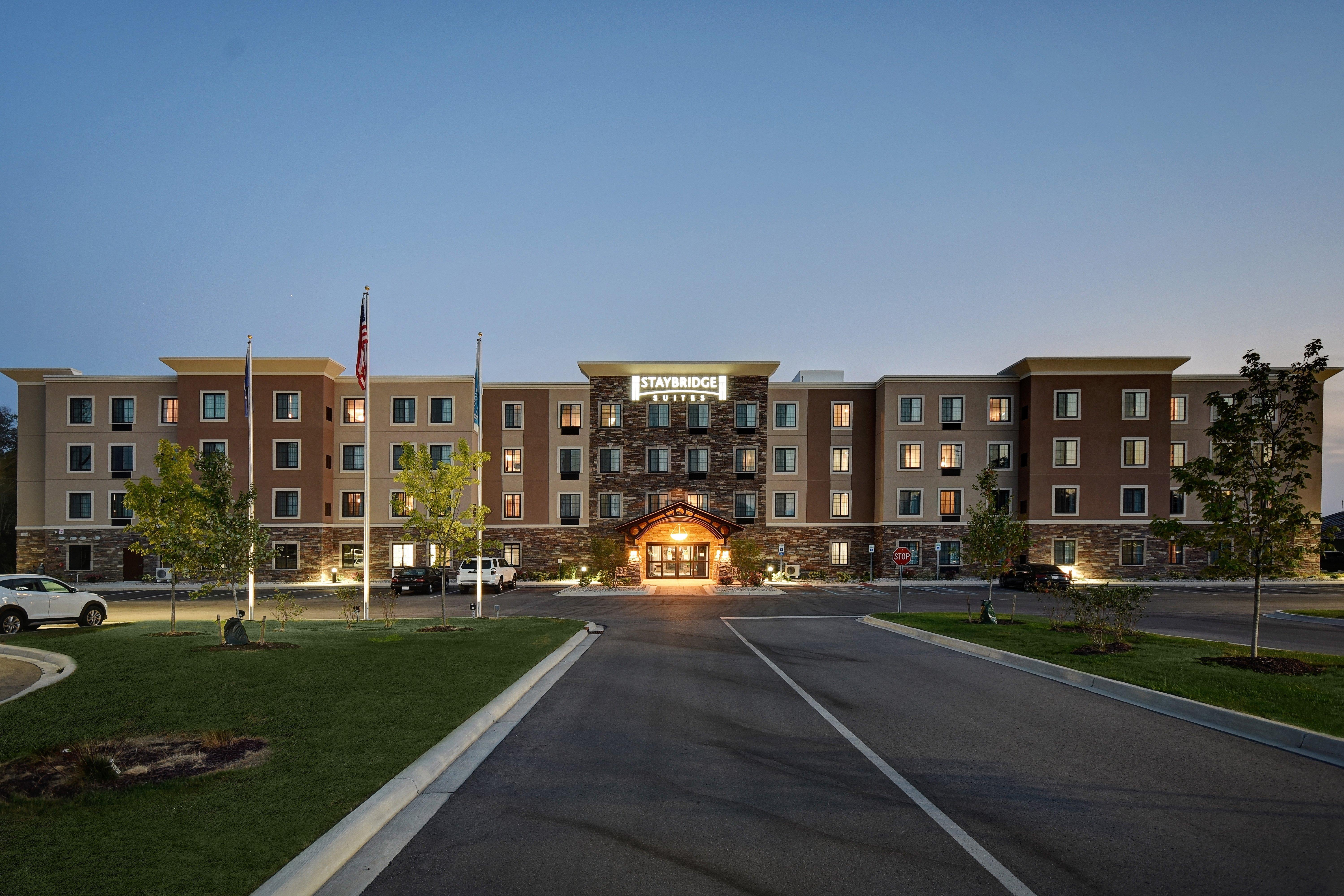 Staybridge Suites - Holland By Ihg Luaran gambar